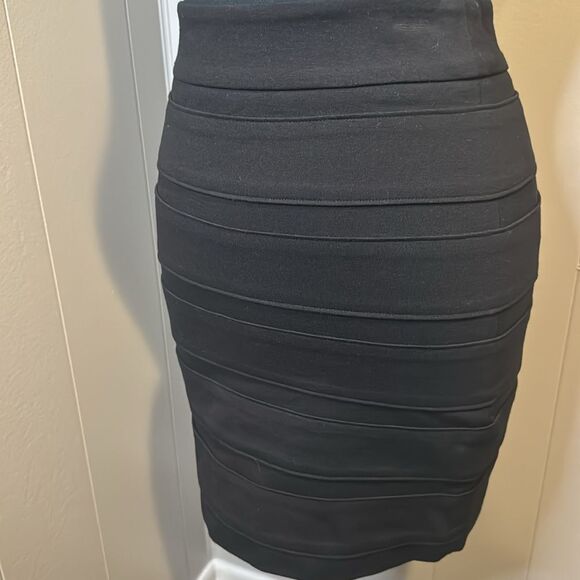 Paige Reeves bandage stretch pencil mini skirt. Full length 2-way back zipper XS - Picture 3 of 7